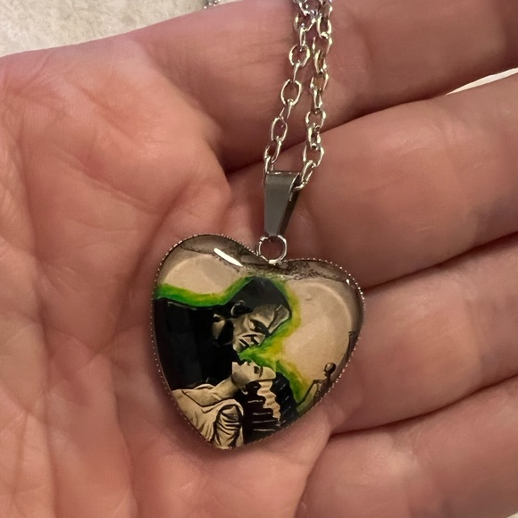 Frankenstein monster and bride heart necklace - Picture 3 of 4